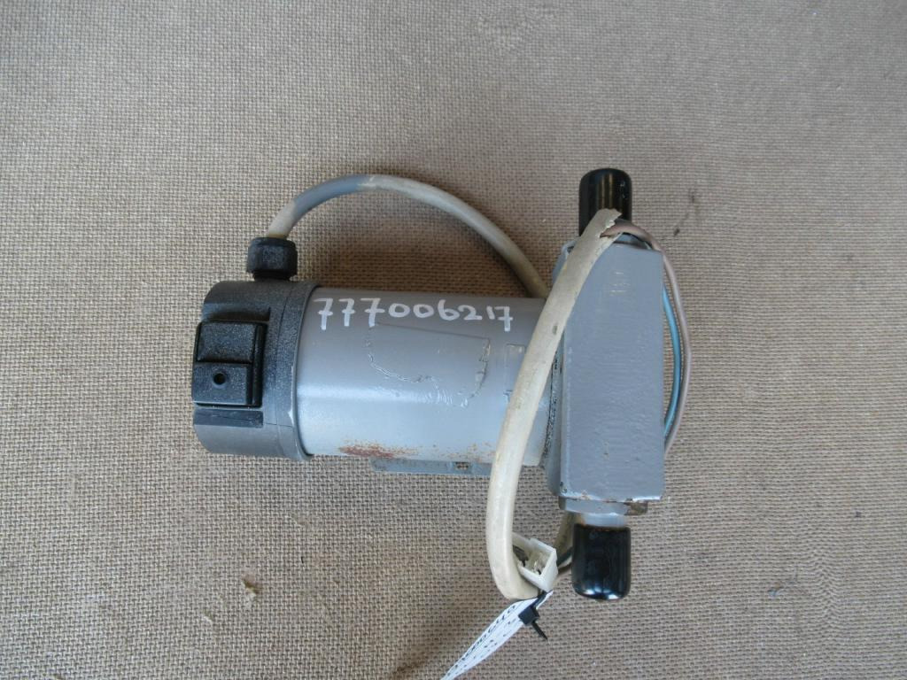 Hitachi FH450LCH-3 - - Fuel pump for Construction machinery: picture 2 Hitachi FH450LCH-3 - - Fuel pump for Construction machinery: picture 2