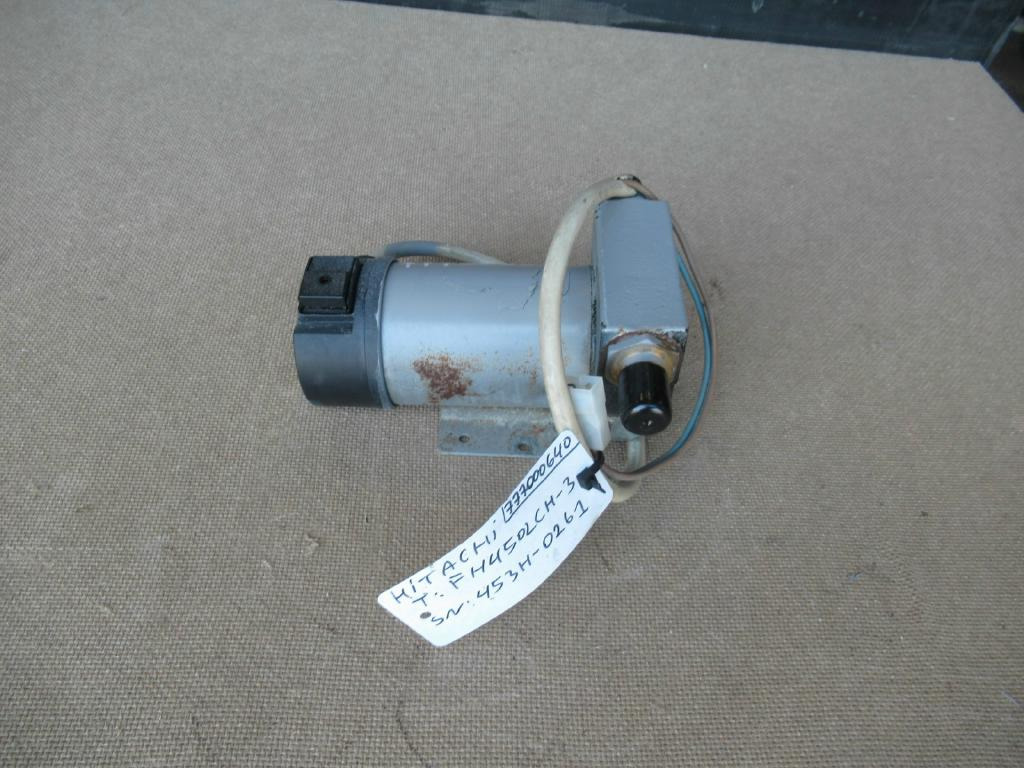 Hitachi FH450LCH-3 - - Fuel pump for Construction machinery: picture 1 Hitachi FH450LCH-3 - - Fuel pump for Construction machinery: picture 1