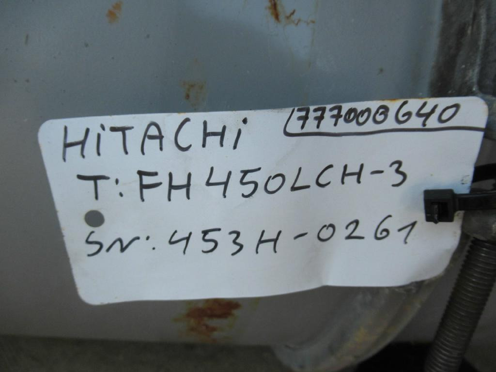 Hitachi FH450LCH-3 - - Air filter for Construction machinery: picture 3 Hitachi FH450LCH-3 - - Air filter for Construction machinery: picture 3