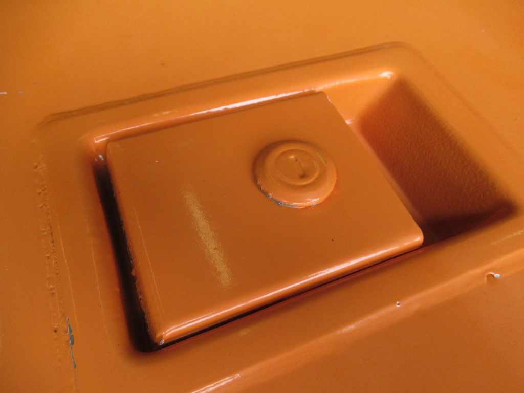 Hitachi KH150-3 - - Door and parts for Construction machinery: picture 3 Hitachi KH150-3 - - Door and parts for Construction machinery: picture 3