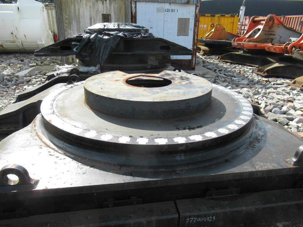 Hitachi ZX1200 - - Undercarriage parts for Construction machinery: picture 4 Hitachi ZX1200 - - Undercarriage parts for Construction machinery: picture 4