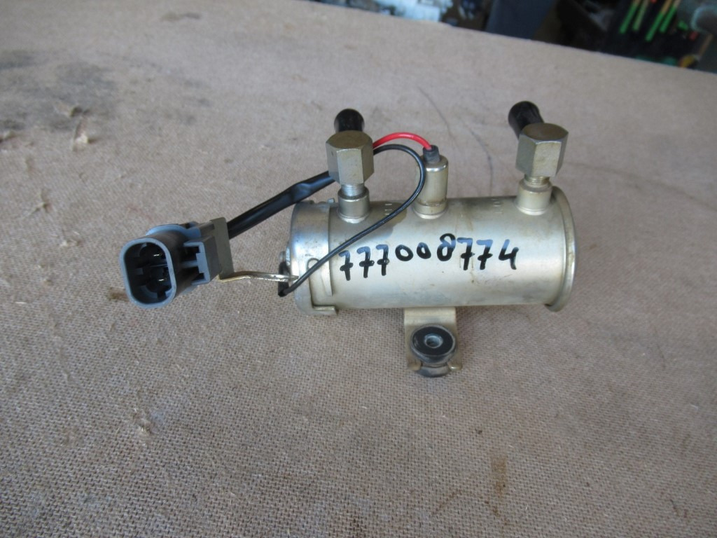Hitachi ZX130LCN-5B - - Fuel pump for Construction machinery: picture 1 Hitachi ZX130LCN-5B - - Fuel pump for Construction machinery: picture 1