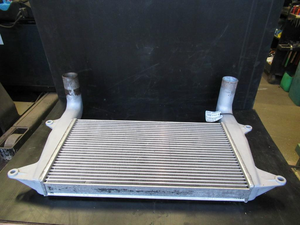 Hyundai R210LC-9 - - Intercooler for Construction machinery: picture 1 Hyundai R210LC-9 - - Intercooler for Construction machinery: picture 1