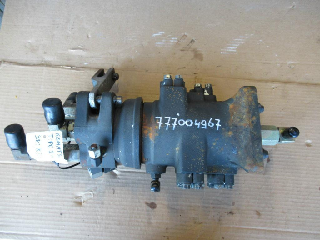 Komatsu PC210LC-8 - - Hydraulics for Construction machinery: picture 2 Komatsu PC210LC-8 - - Hydraulics for Construction machinery: picture 2