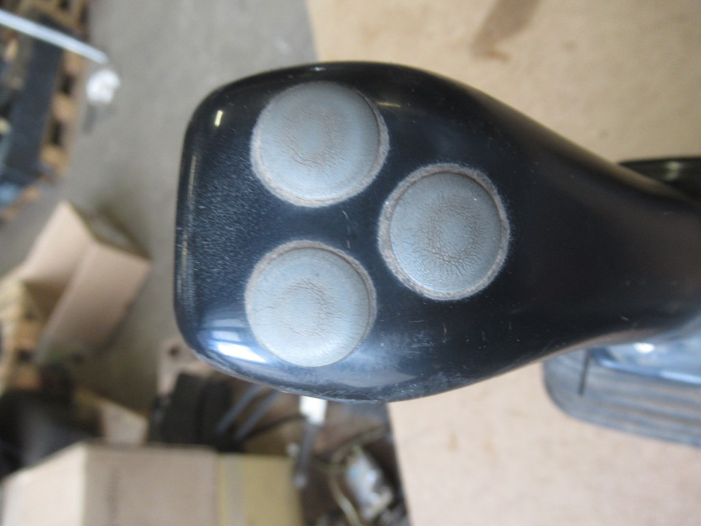 Komatsu PC210LC-8 - - Cab and interior for Construction machinery: picture 5 Komatsu PC210LC-8 - - Cab and interior for Construction machinery: picture 5