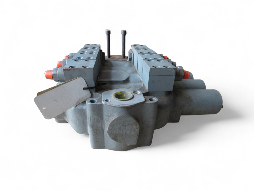 New Holland 1771467 - 1793858 - Hydraulic valve for Construction machinery: picture 3 New Holland 1771467 - 1793858 - Hydraulic valve for Construction machinery: picture 3