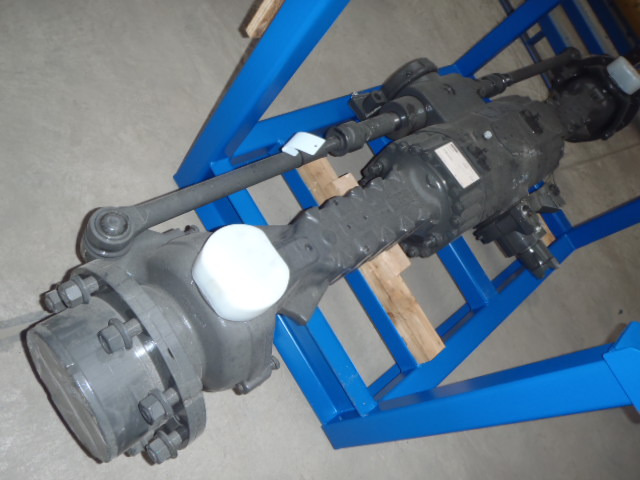 New Holland 76080058 - Front axle for Construction machinery: picture 1 New Holland 76080058 - Front axle for Construction machinery: picture 1