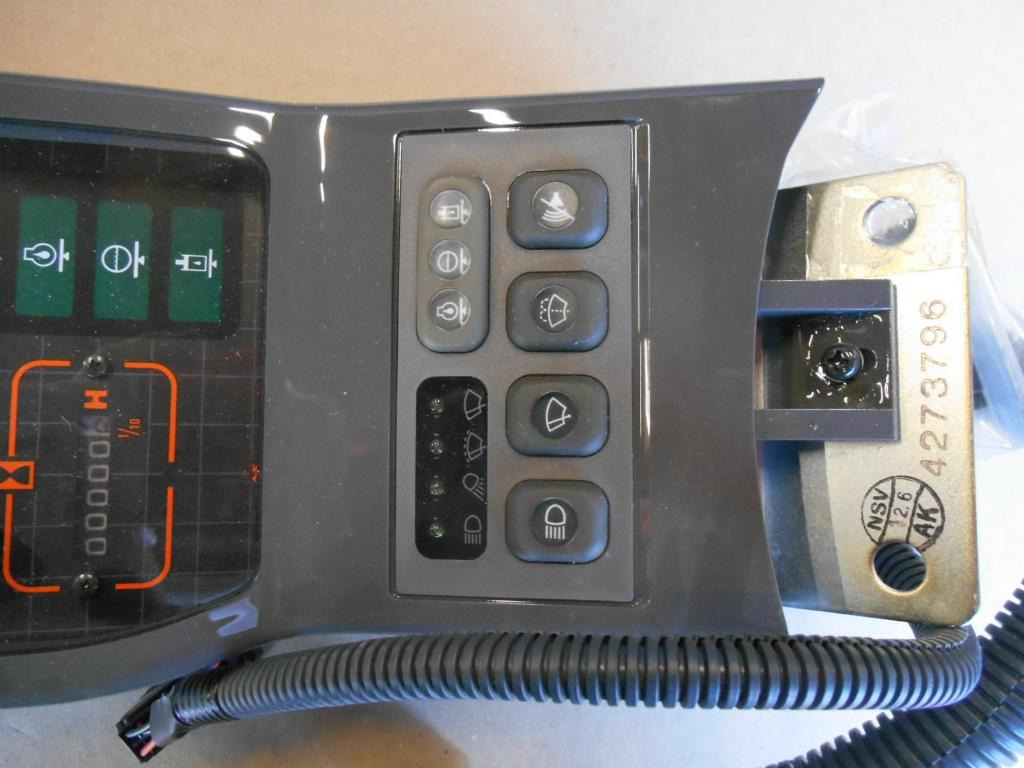 New Holland Kobelco 71451208 - - Dashboard for Construction machinery: picture 5 New Holland Kobelco 71451208 - - Dashboard for Construction machinery: picture 5