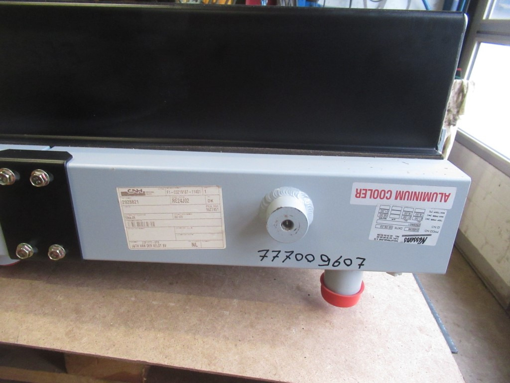Nissens 2928821 - - Radiator for Construction machinery: picture 3 Nissens 2928821 - - Radiator for Construction machinery: picture 3