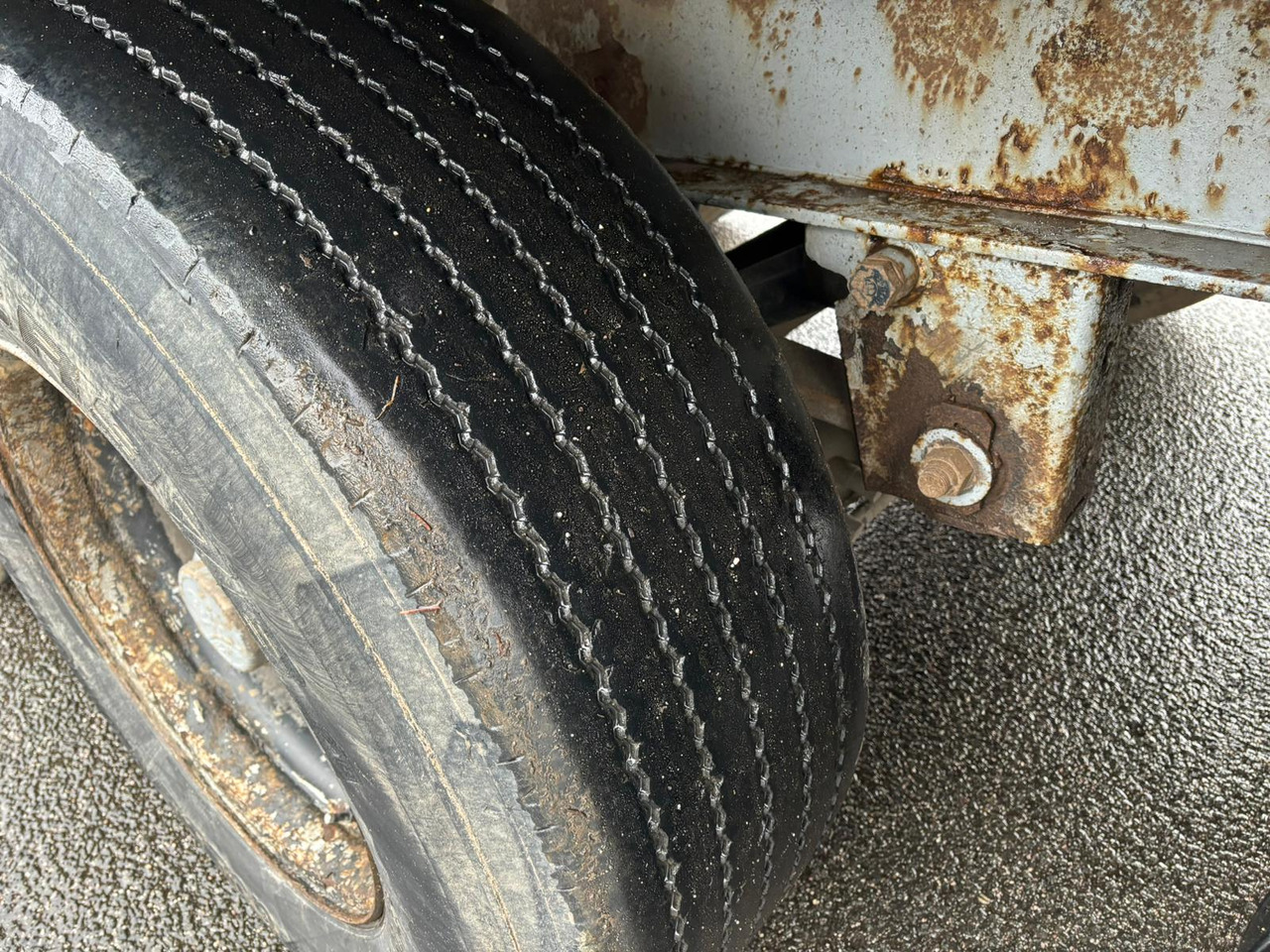 Dropside/ Flatbed semi-trailer KRONE SD P: picture 9