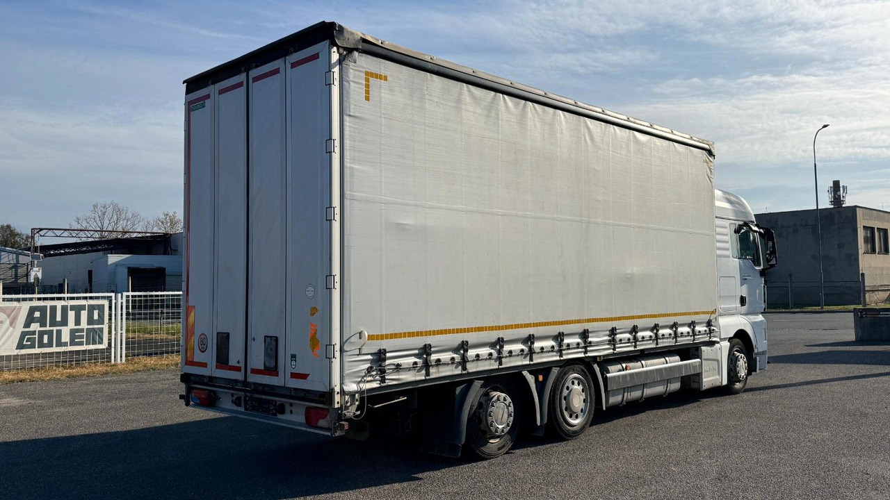 MAN TGX 24.480 - Curtainsider truck: picture 3 MAN TGX 24.480 - Curtainsider truck: picture 3