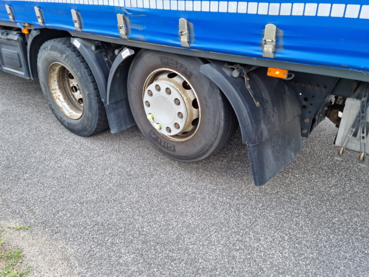 Curtainsider truck RENAULT Premium 460 PRC3C EEV: picture 13