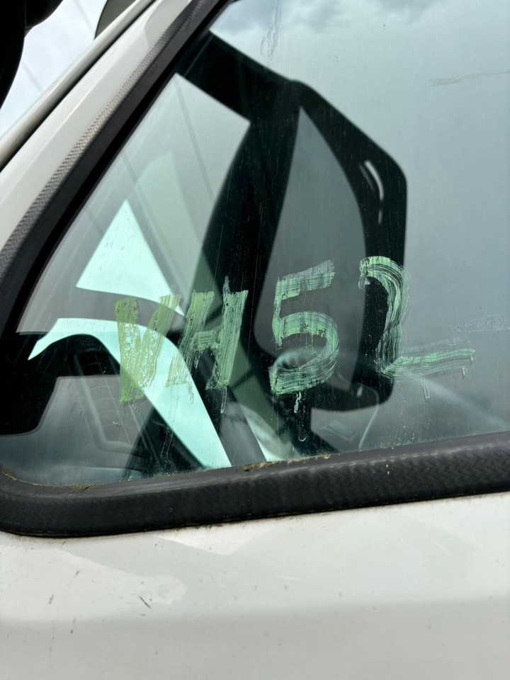 Volvo FH13 420 EEV - Tractor unit: picture 5 Volvo FH13 420 EEV - Tractor unit: picture 5