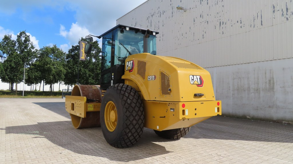 Caterpillar CS66B - Compactor: picture 4 Caterpillar CS66B - Compactor: picture 4