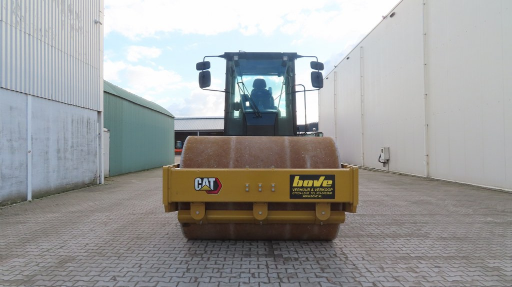 Compactor Caterpillar CS66B: picture 7
