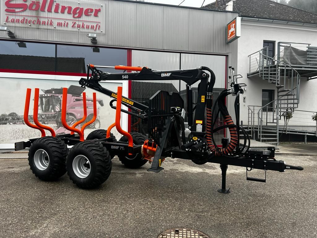 BMF BMF 7T1 mit BMF 540 Kran - Timber transport: picture 1 BMF BMF 7T1 mit BMF 540 Kran - Timber transport: picture 1