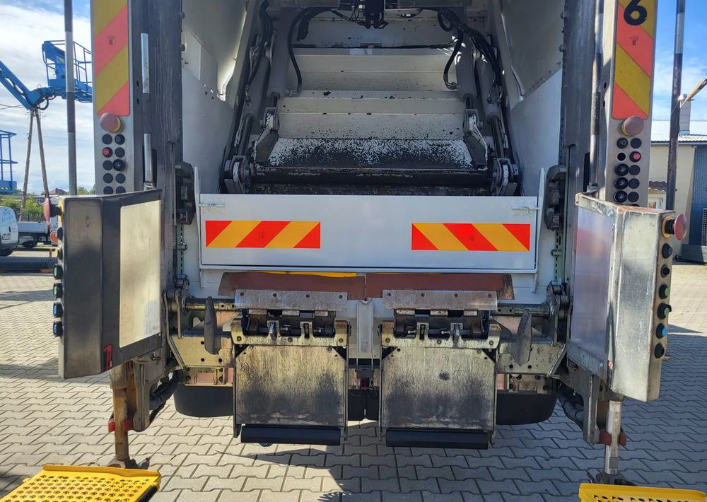 Garbage truck Renault D19 EURO 6: picture 8 Garbage truck Renault D19 EURO 6: picture 8