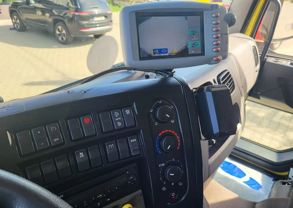 Garbage truck Renault D19 EURO 6: picture 15 Garbage truck Renault D19 EURO 6: picture 15