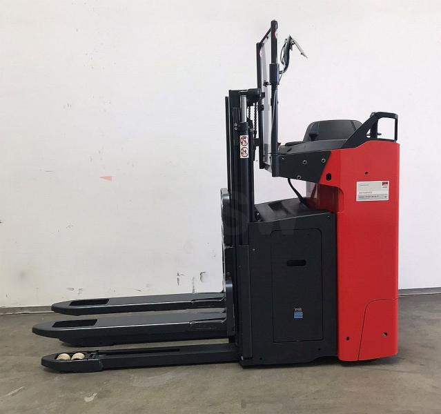 Linde D 12 S 1164-03 - Stacker: picture 3 Linde D 12 S 1164-03 - Stacker: picture 3