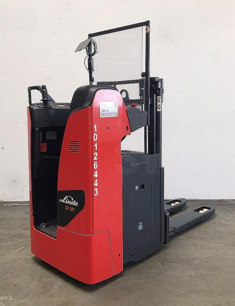 Linde D 12 S 1164-03 - Stacker: picture 1 Linde D 12 S 1164-03 - Stacker: picture 1