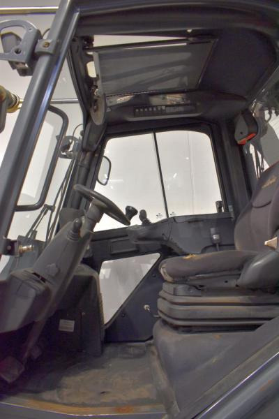 Linde H 25 T/600 EVO 393-02 - LPG forklift: picture 3 Linde H 25 T/600 EVO 393-02 - LPG forklift: picture 3