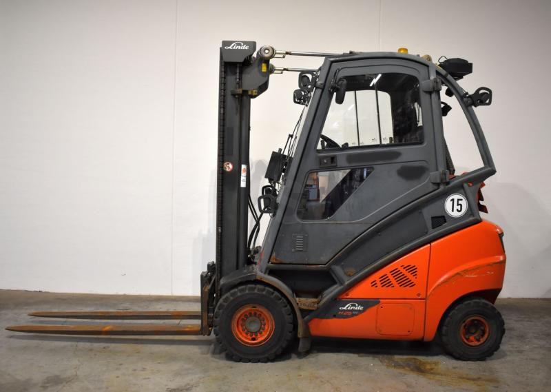 Linde H 25 T/600 EVO 393-02 - LPG forklift: picture 4 Linde H 25 T/600 EVO 393-02 - LPG forklift: picture 4
