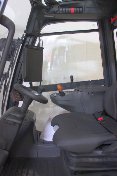 Linde H 30 D 1202 - Diesel forklift: picture 4 Linde H 30 D 1202 - Diesel forklift: picture 4