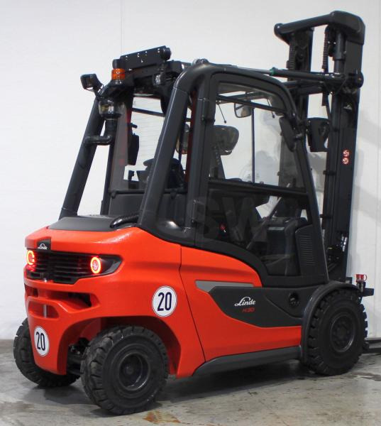 Linde H 30 D 1202 - Diesel forklift: picture 2 Linde H 30 D 1202 - Diesel forklift: picture 2