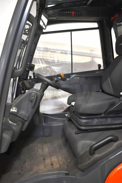 Linde H 50 D/600 1204-01 - Diesel forklift: picture 3 Linde H 50 D/600 1204-01 - Diesel forklift: picture 3