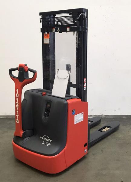 Linde L 12 i 1172 - Stacker: picture 1 Linde L 12 i 1172 - Stacker: picture 1