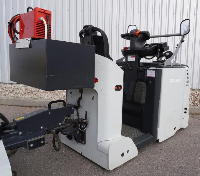 Linde P 50 C 1190 - Tow tractor: picture 2 Linde P 50 C 1190 - Tow tractor: picture 2