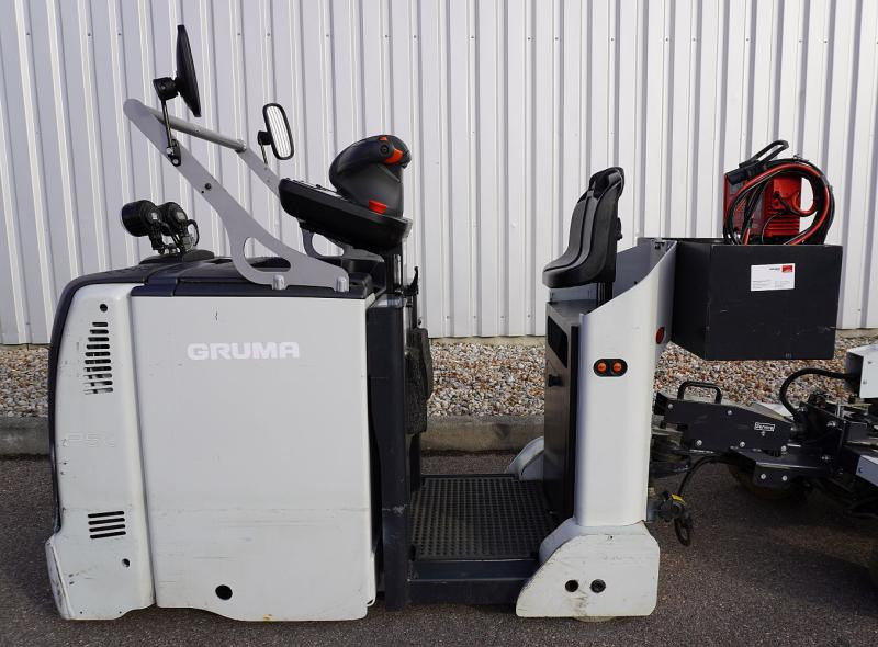 Linde P 50 C 1190 - Tow tractor: picture 4 Linde P 50 C 1190 - Tow tractor: picture 4