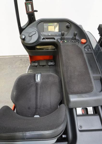 Linde R 16 1120 - Reach truck: picture 3 Linde R 16 1120 - Reach truck: picture 3