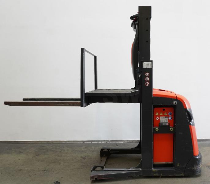 Linde V 10 5212 - Order picker: picture 4 Linde V 10 5212 - Order picker: picture 4