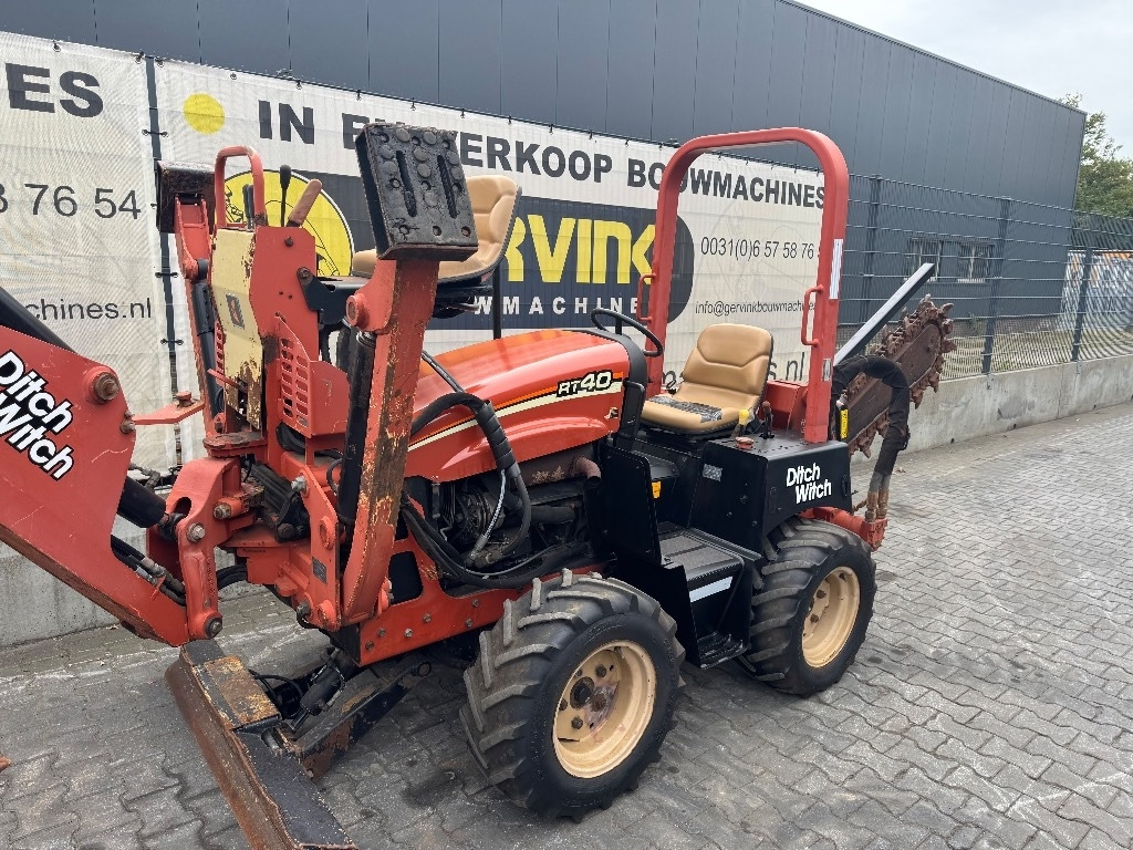 Ditch Witch RT 40 - Trencher: picture 3 Ditch Witch RT 40 - Trencher: picture 3