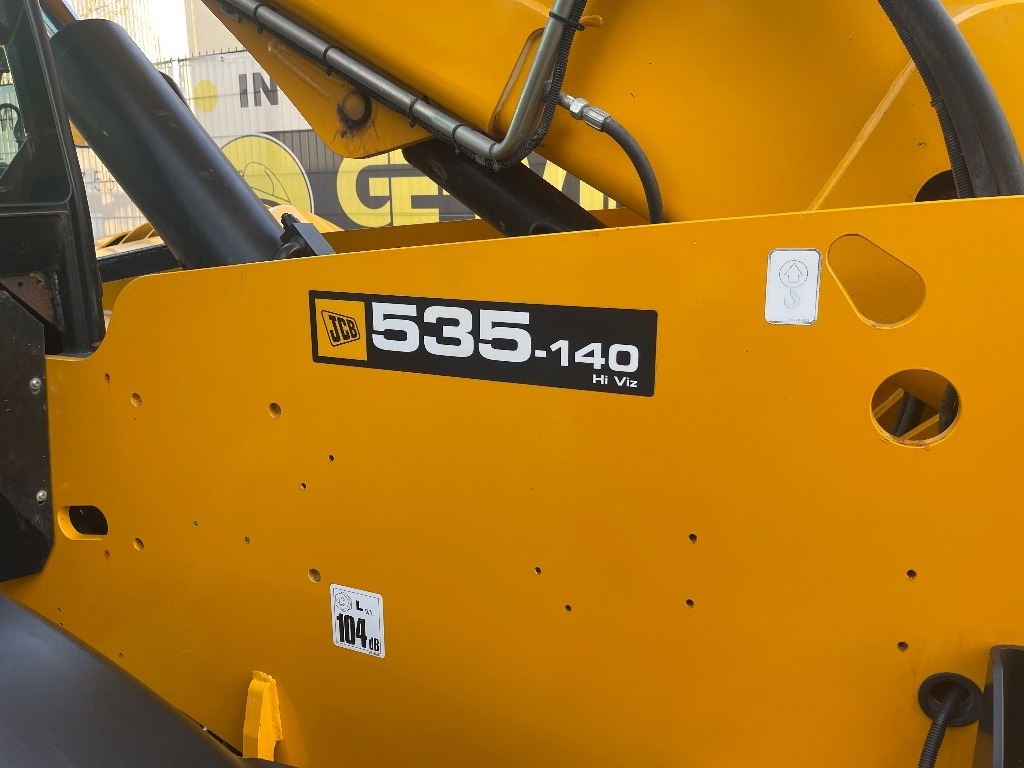 JCB 535-140 Hiviz - Telescopic handler: picture 3 JCB 535-140 Hiviz - Telescopic handler: picture 3