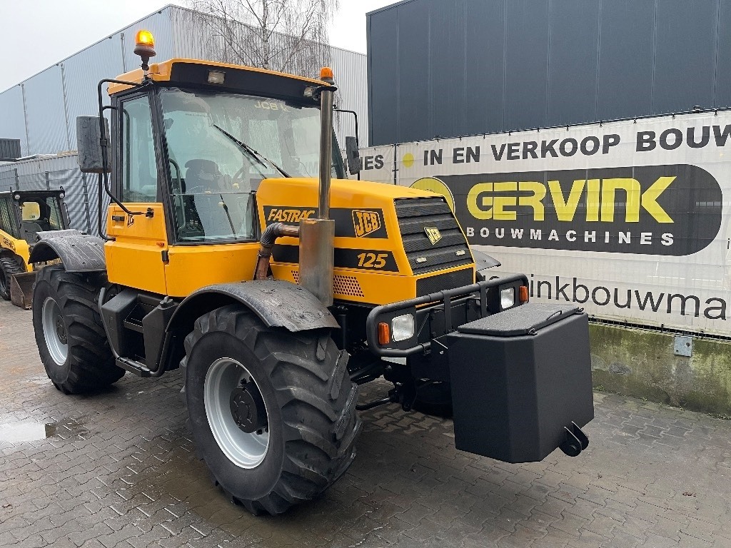 JCB Fastrac 125 - Farm tractor: picture 2 JCB Fastrac 125 - Farm tractor: picture 2