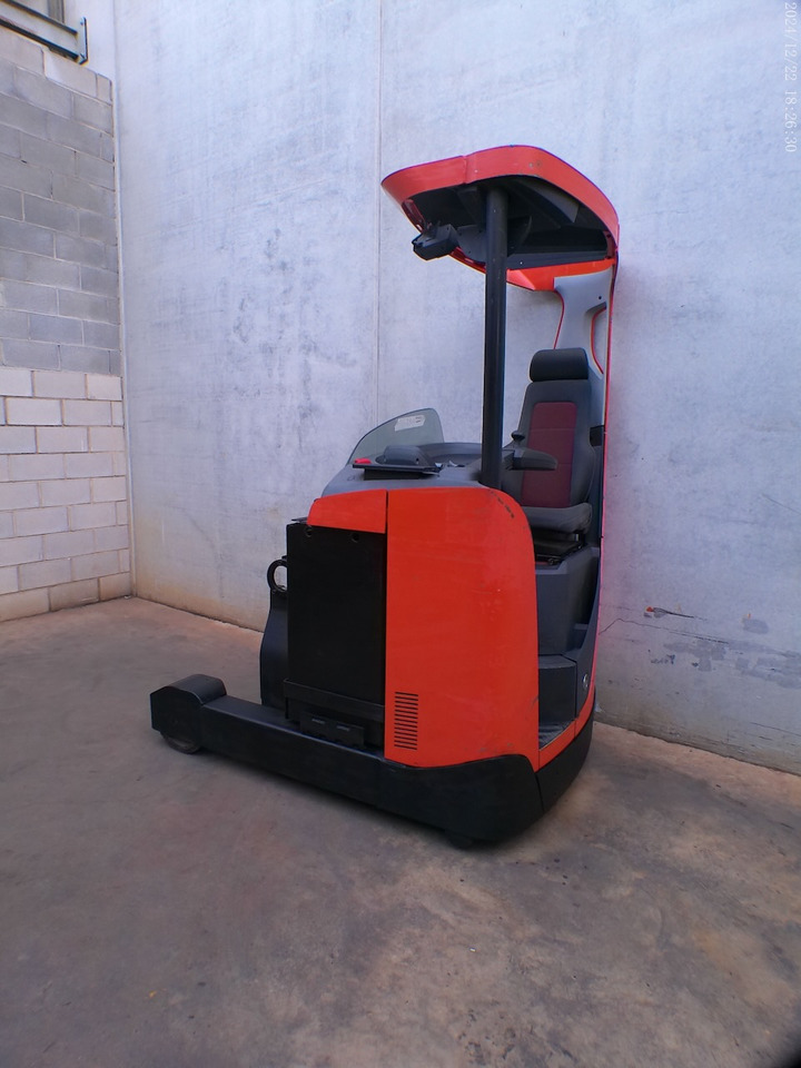 BT RRE 160 - Reach truck: picture 4 BT RRE 160 - Reach truck: picture 4