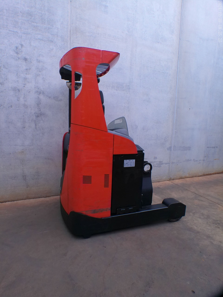 BT RRE 160 - Reach truck: picture 2 BT RRE 160 - Reach truck: picture 2