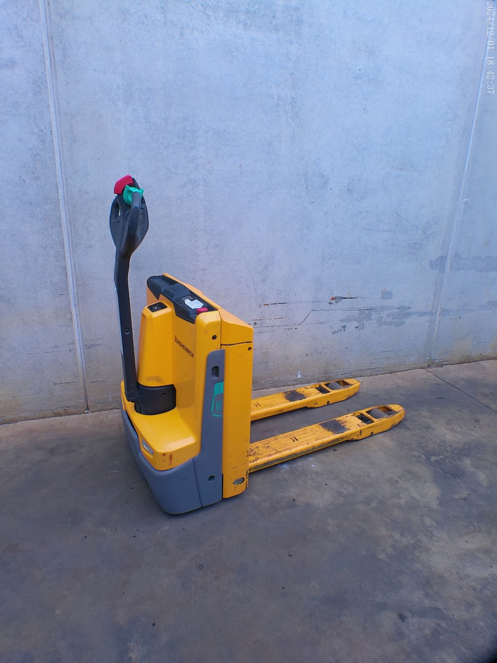 Jungheinrich EJE 116i LI-ION - Pallet truck: picture 3 Jungheinrich EJE 116i LI-ION - Pallet truck: picture 3