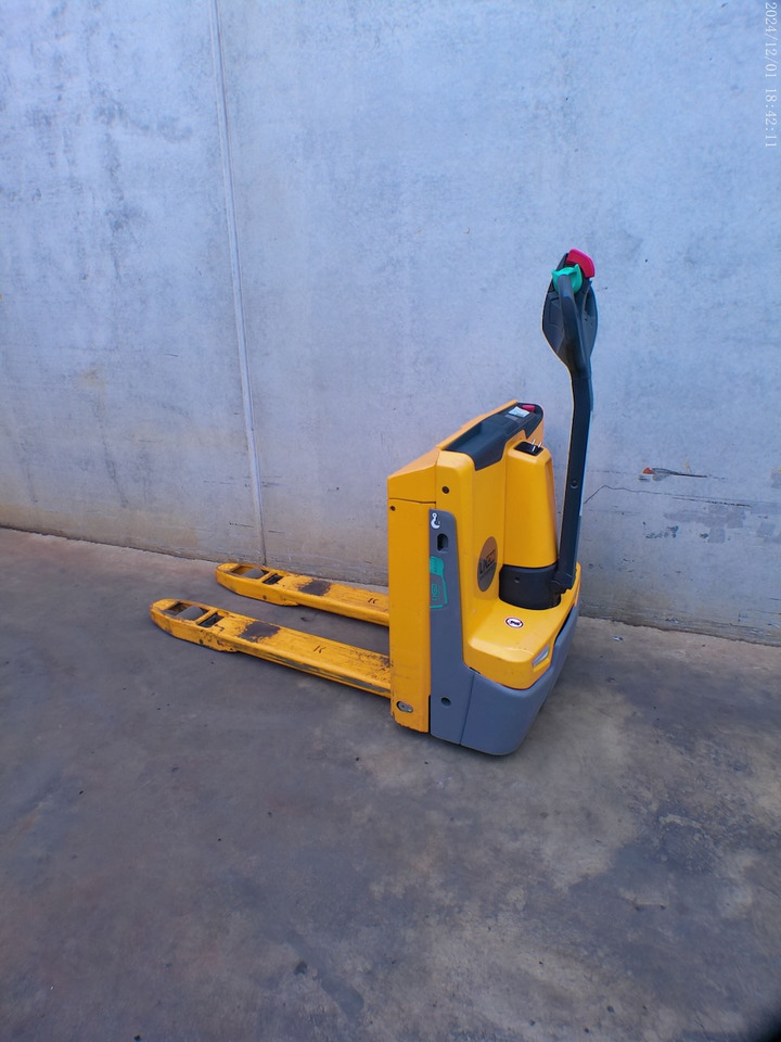 Jungheinrich EJE 116i LI-ION - Pallet truck: picture 1 Jungheinrich EJE 116i LI-ION - Pallet truck: picture 1