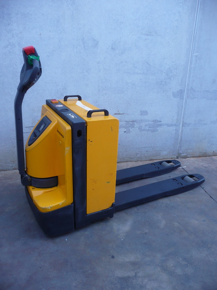 Jungheinrich EJE 20 - Pallet truck: picture 3 Jungheinrich EJE 20 - Pallet truck: picture 3