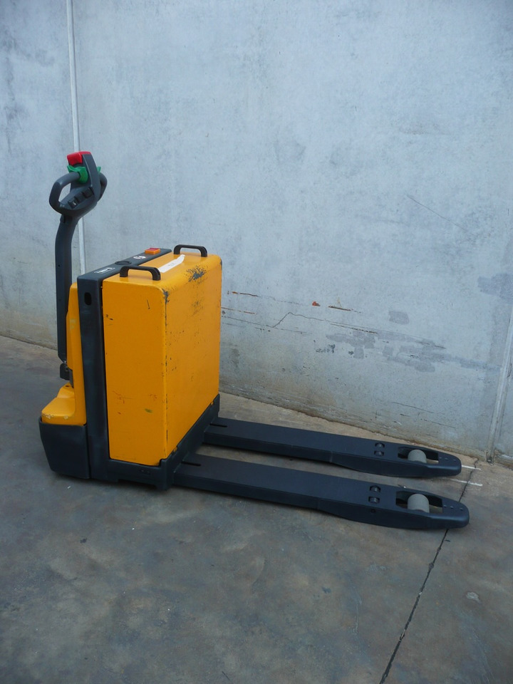 Jungheinrich EJE 20 - Pallet truck: picture 4 Jungheinrich EJE 20 - Pallet truck: picture 4
