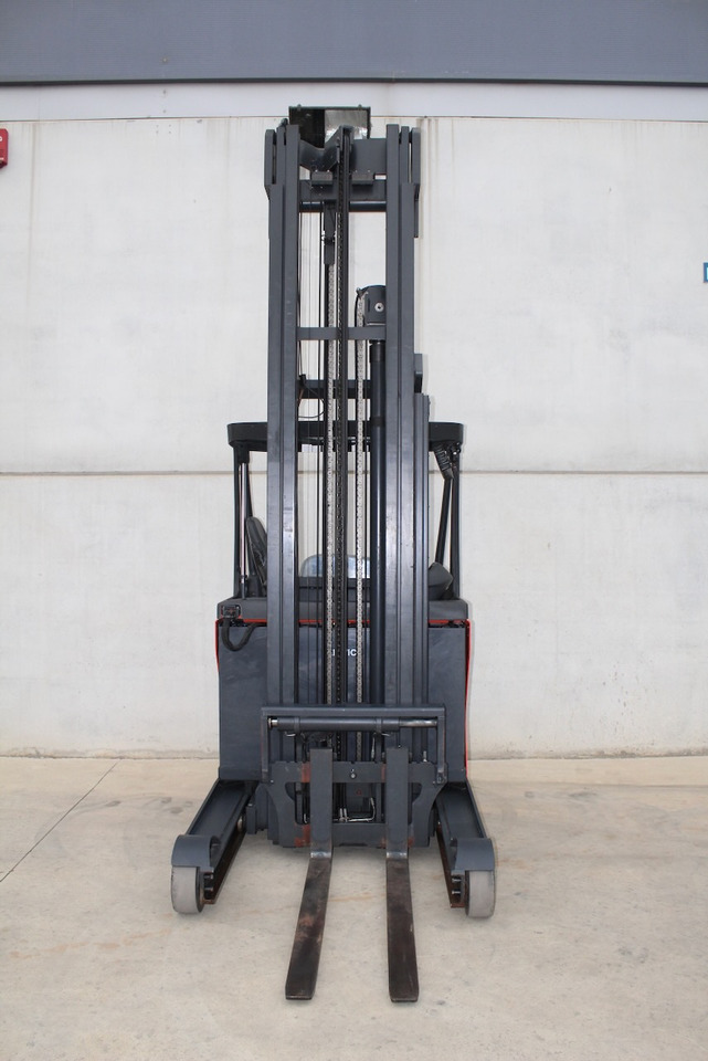 Linde R16-01 - Reach truck: picture 5 Linde R16-01 - Reach truck: picture 5