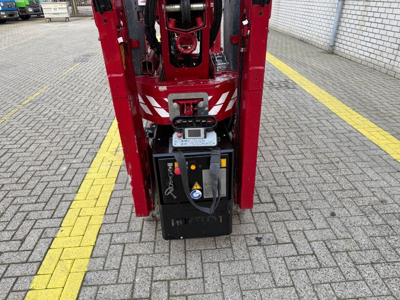 Hoeflon C 6 SOLD - Mini crane: picture 4 Hoeflon C 6 SOLD - Mini crane: picture 4