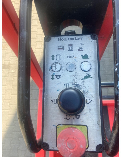 Scissor lift Holland lift HL 9714: picture 14