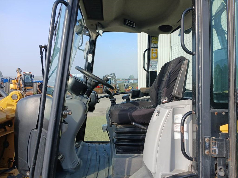 Wheel loader Cat 906H, Hjullastare: picture 10