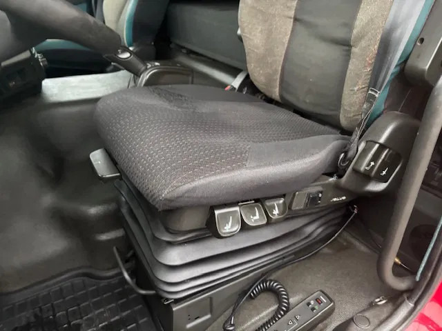 Tractor unit Volvo FM 410 tractor head Tipper Hydraulics MOT 11-05-2026: picture 16