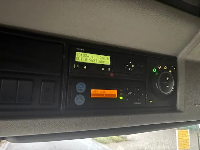 Tractor unit Volvo FM 410 tractor head Tipper Hydraulics MOT 11-05-2026: picture 13