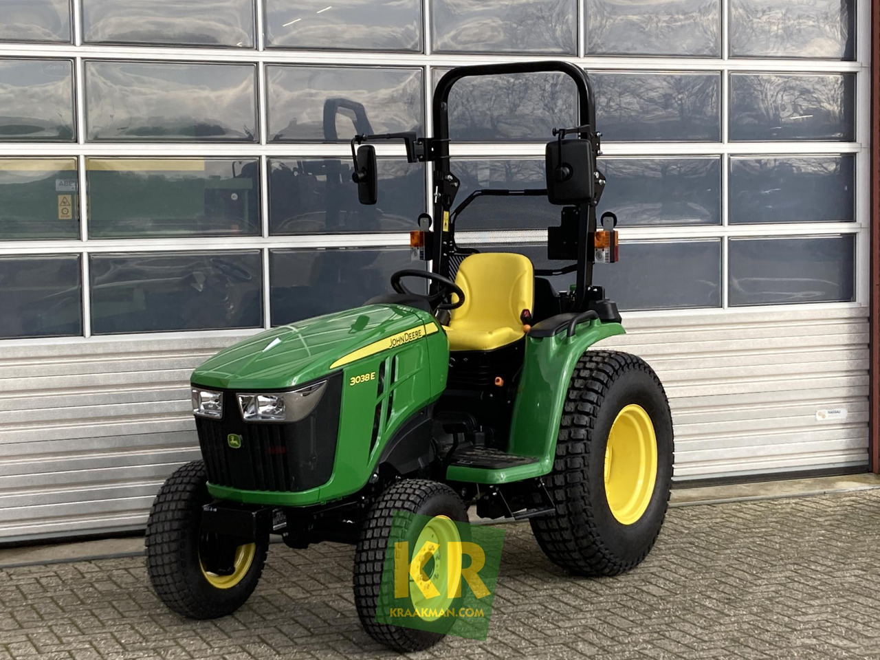 3038E John Deere - Mini tractor: picture 5 3038E John Deere - Mini tractor: picture 5